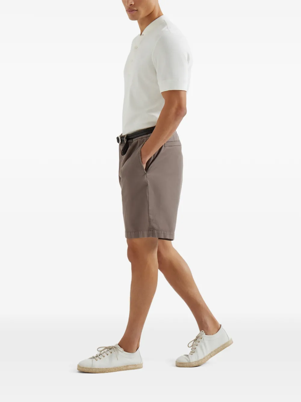 Brunello Cucinelli Katoenen shorts met knoopsluiting en geverfd effect Bruin