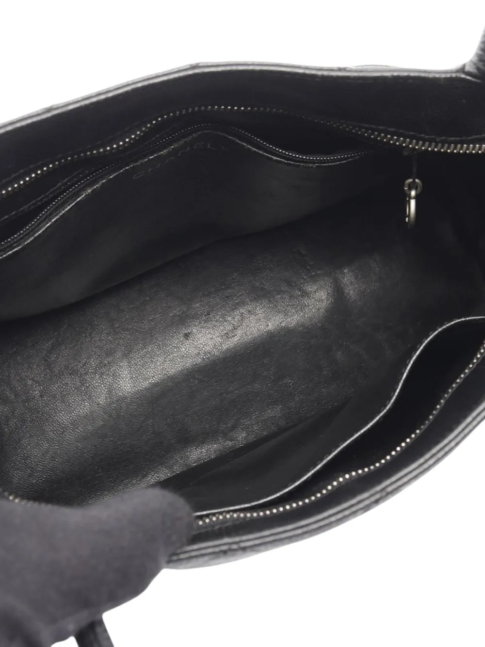 Pre-owned Chanel 2005-2006 Caviar Medallion Tote Bag In Black