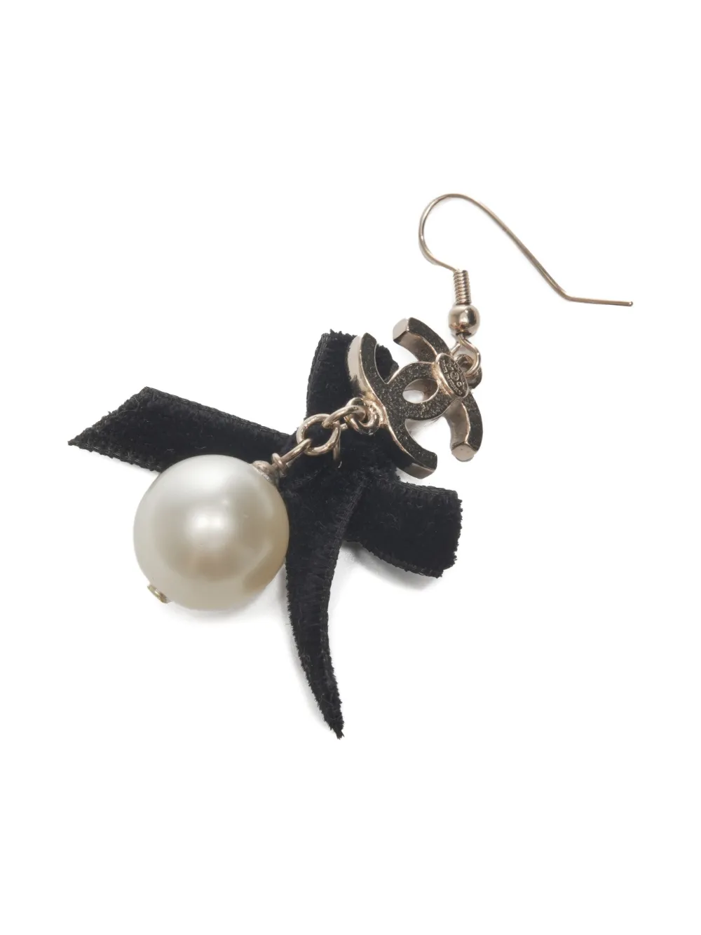 CHANEL Pre-owned 2007 Cc Mark Ribbon Pearl Drop Earrings In Silver
