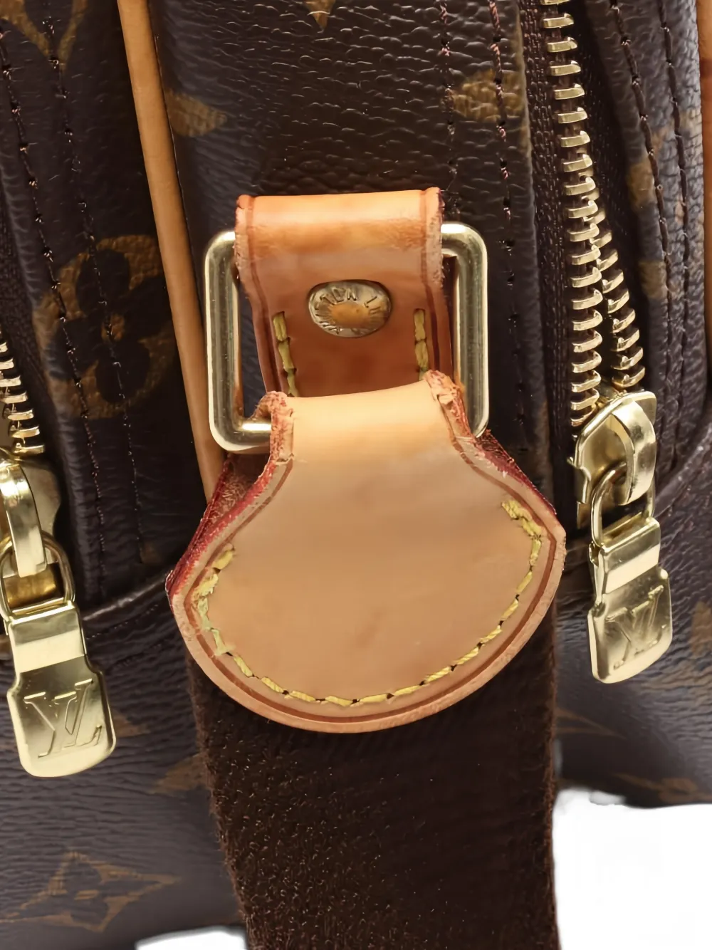 Pre-owned Louis Vuitton 2009 Monogram Pattern Shoulder Bag In Brown