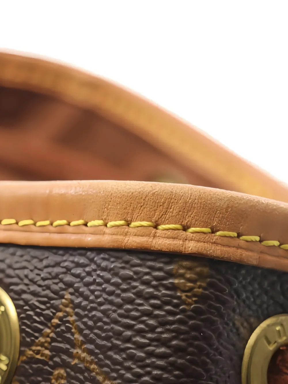 Pre-owned Louis Vuitton 2000 Montsouris Mm Monogram Backpack In Brown