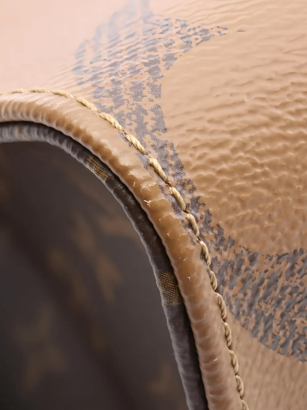 Louis Vuitton Pre-Owned On-the-go MM open-top shoulder bag Bruin