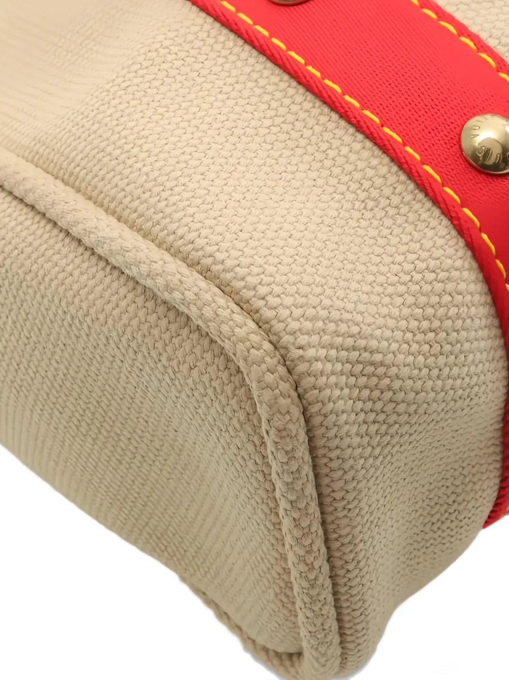 Louis Vuitton Pre-Owned 2005 Hippopotamus MM studded-detail shoulder bag Beige