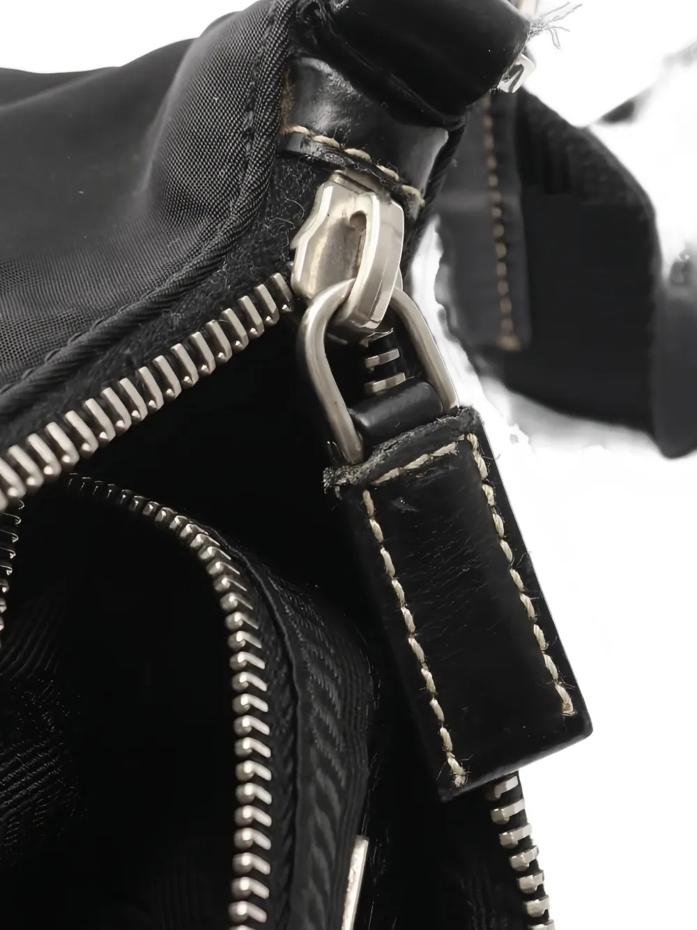 Pre-owned Prada 2000s Logo-plaque Leather Cross Body Bag In Black