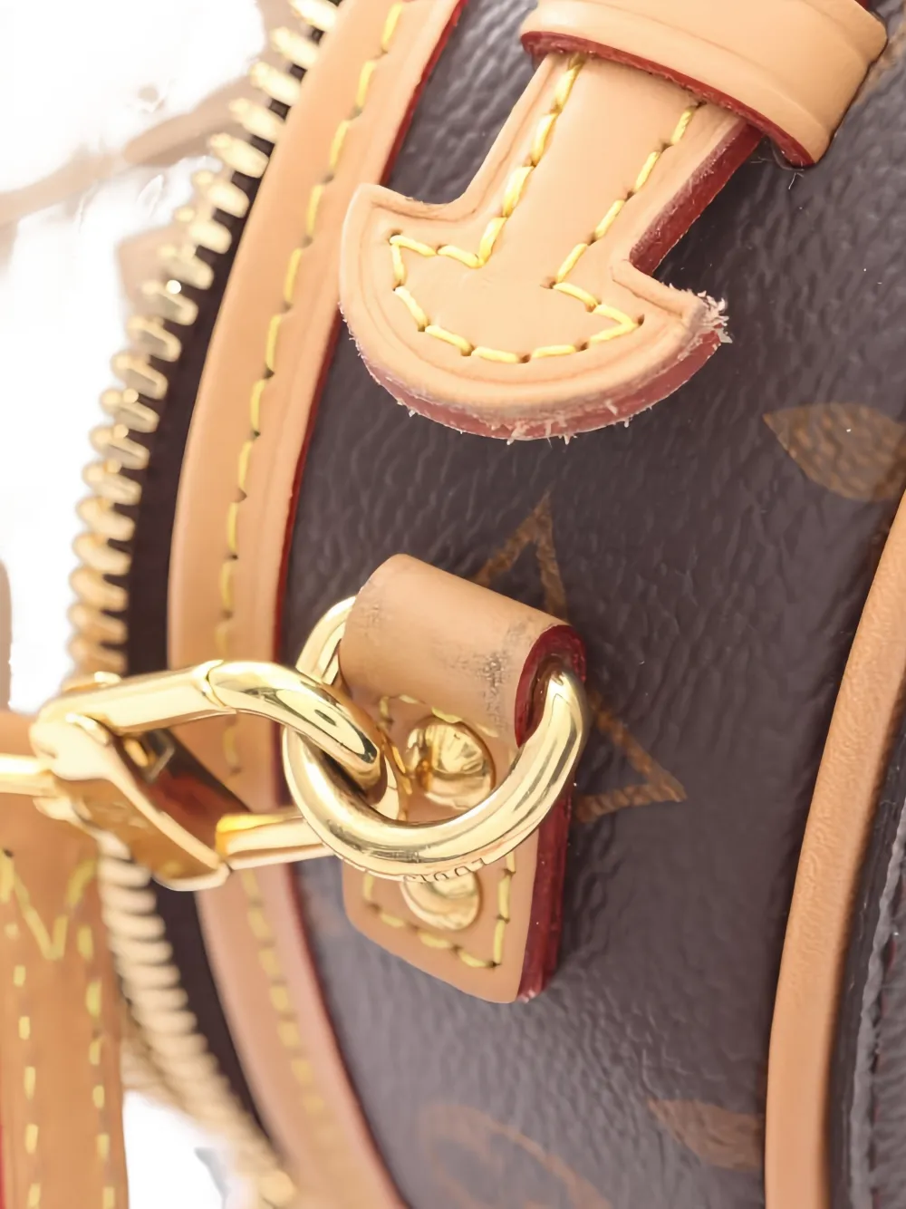 LOUIS VUITTON Pre-owned Mini Boite Chapeau Monogram-pattern Cross Body Bag In Brown