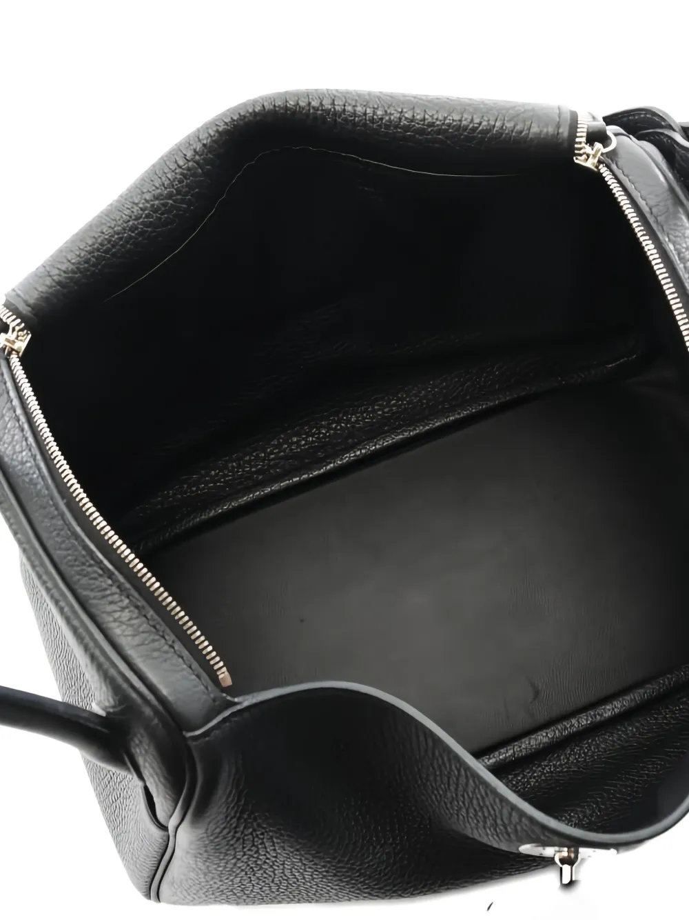 Pre-owned Hermes 2018 Lindy 26 Shoulder Bag In Black