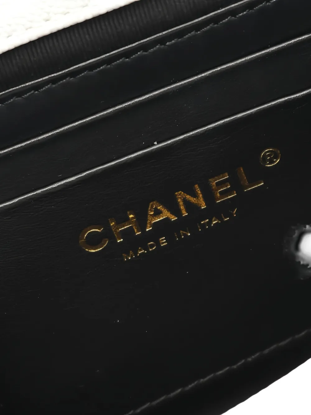 Pre-owned Chanel 2021s Small Vanity Quilted-design Crossbody Bag In White