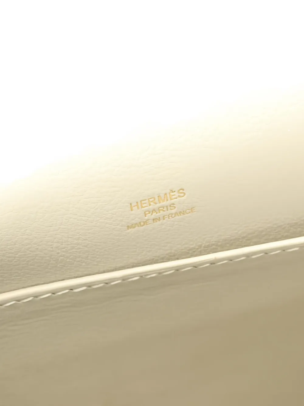 Pre-owned Hermes 2017 Lawris Ruri 23 Gold-hardware Shoulder Bag In Neutral