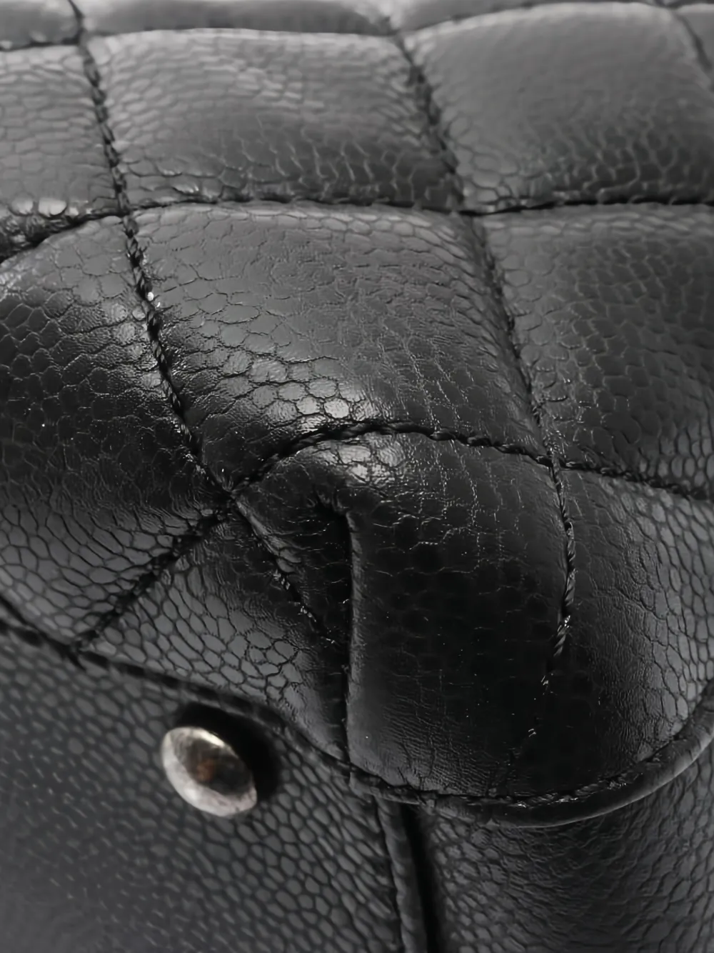 Pre-owned Chanel 2015-2016 Quilted-design Shoulder Bag In Black