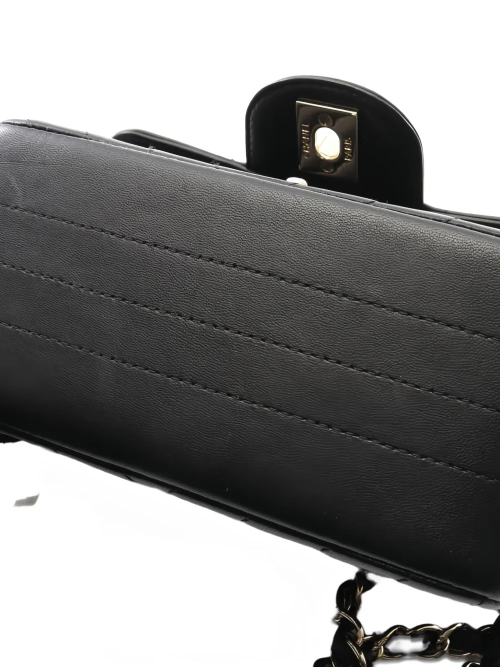 Pre-owned Chanel 2017-2018 Chevron-design Crossbody Bag In Black