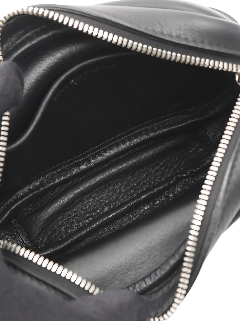BALENCIAGA Pre-owned Everyday Camera Leather Cross Body Bag In Black
