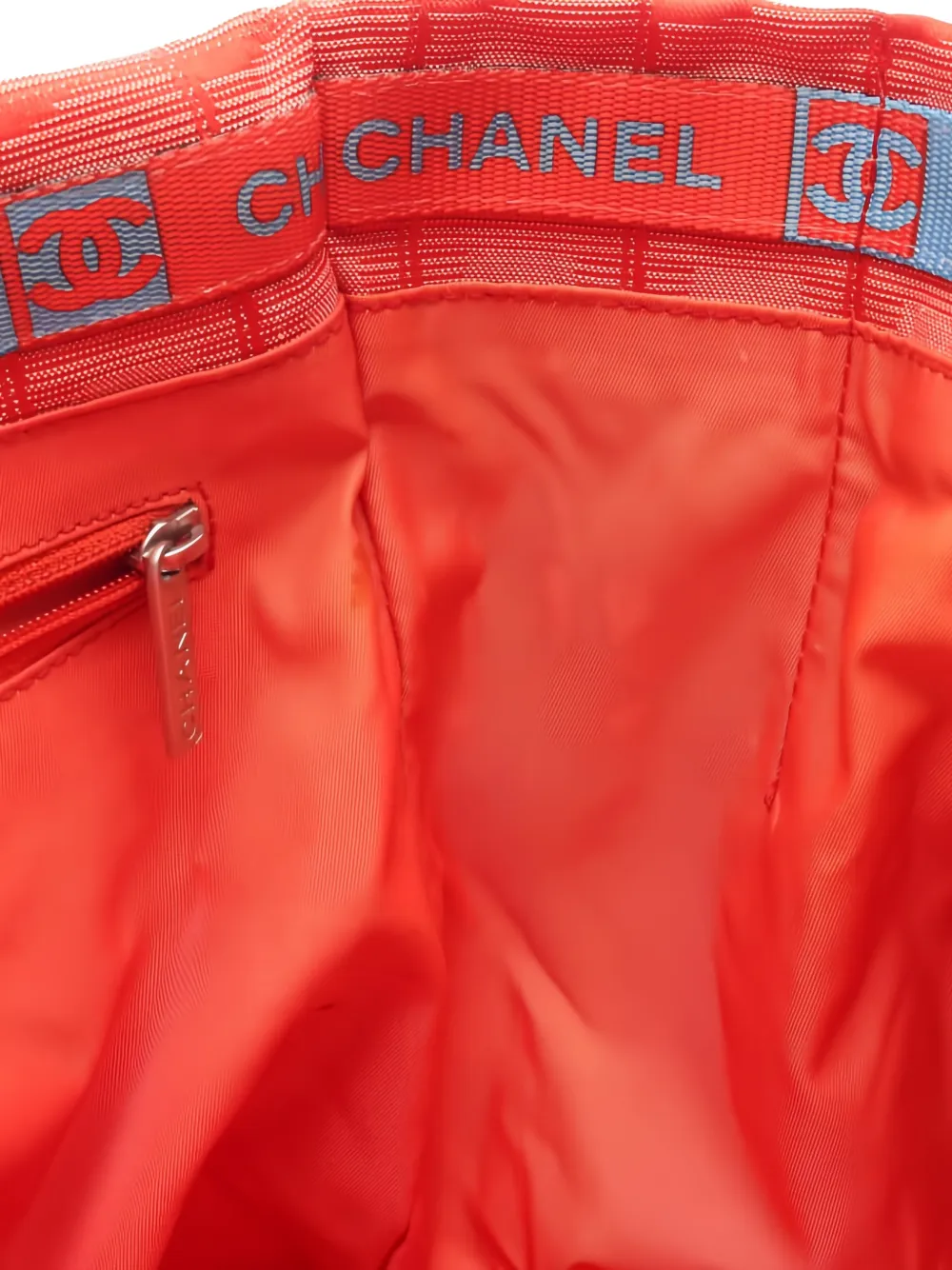 CHANEL Pre-owned 2002-2003 New Travel Line Mm Logo-print Tote Bag In Red