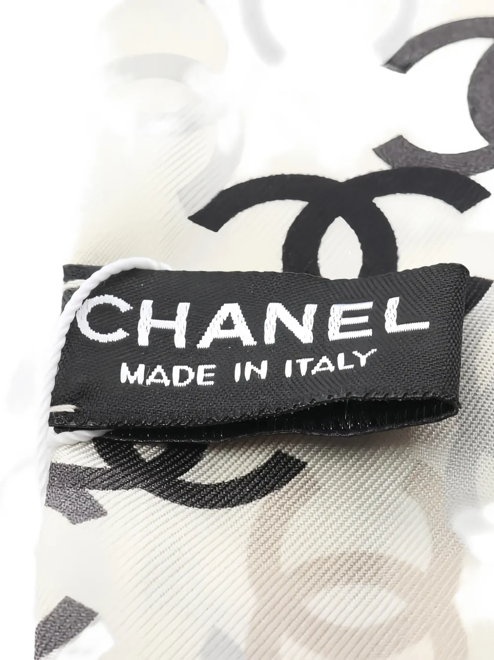 CHANEL Pre-owned 1986-1988 Cc All-over Pattern Scarf In White