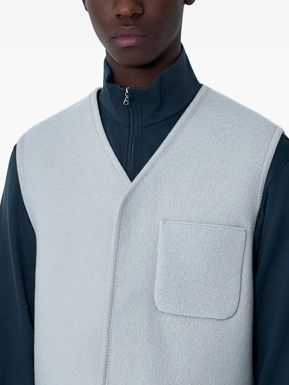 Rier Gilet met opgestikte zak en V-hals Grijs