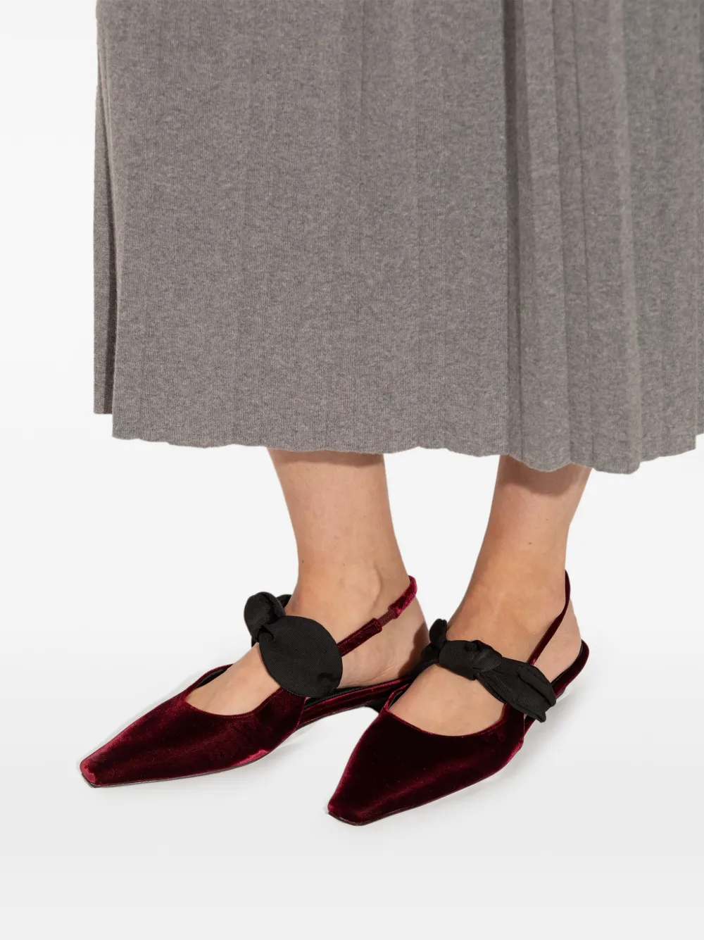 NEOUS Uba slingback pumps Zwart