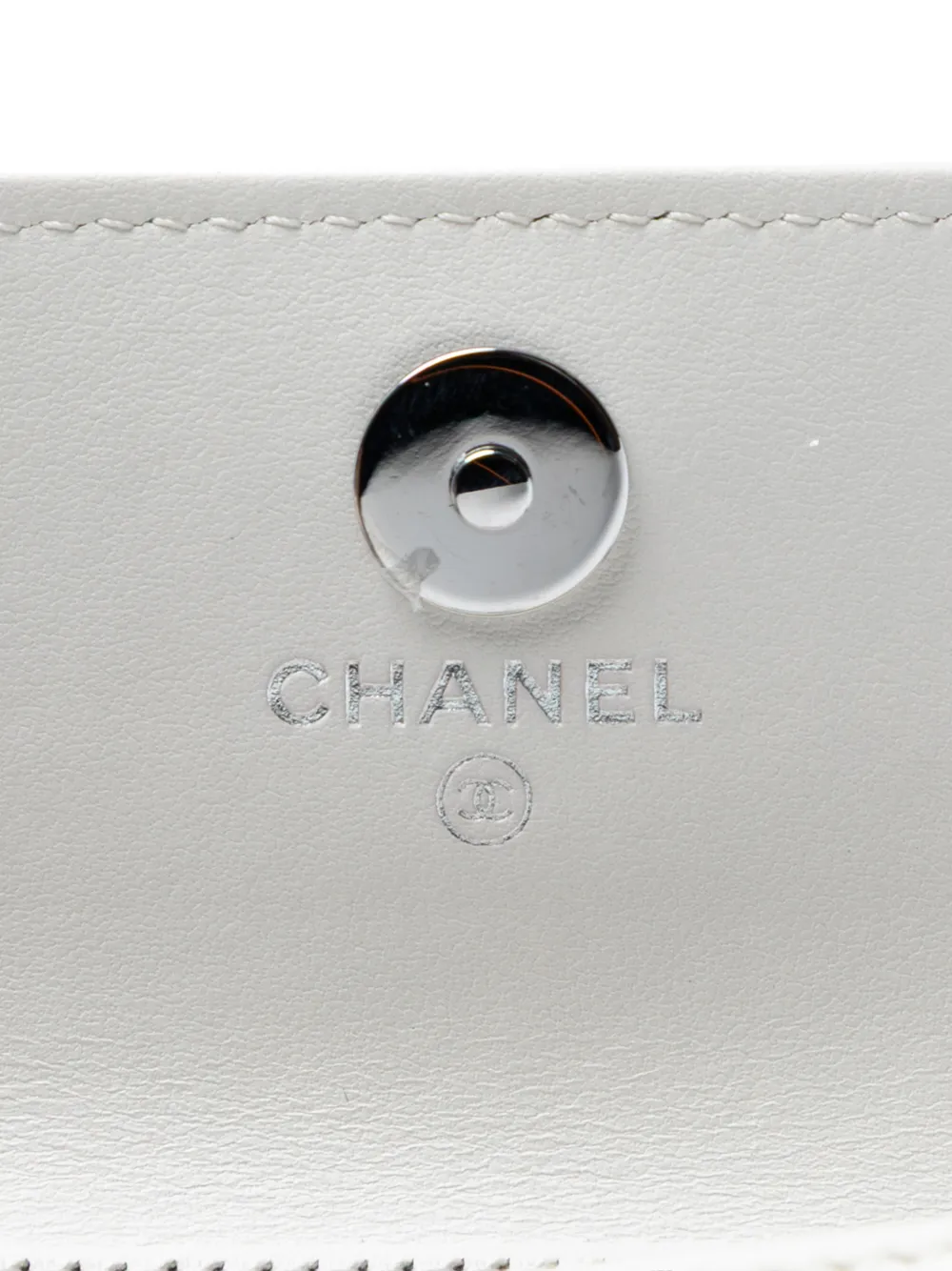 Pre-owned Chanel 2021 Lambskin 19 Flap Coin Purse With Chain Crossbody Bag In White