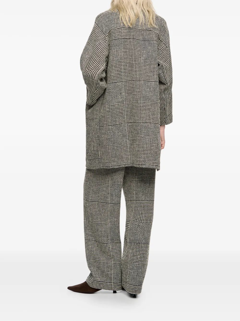 Bimba Y Lola Buttoned Houndstooth Jacket In Brown