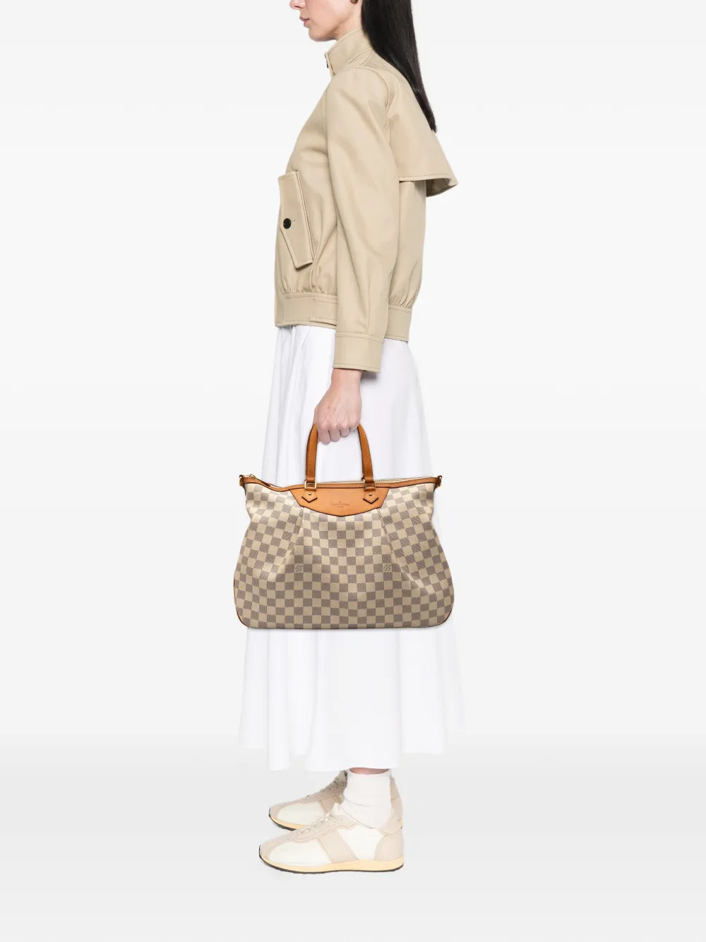 Pre-owned Louis Vuitton 2011 Damier Azur Siracusa Gm Satchel In White