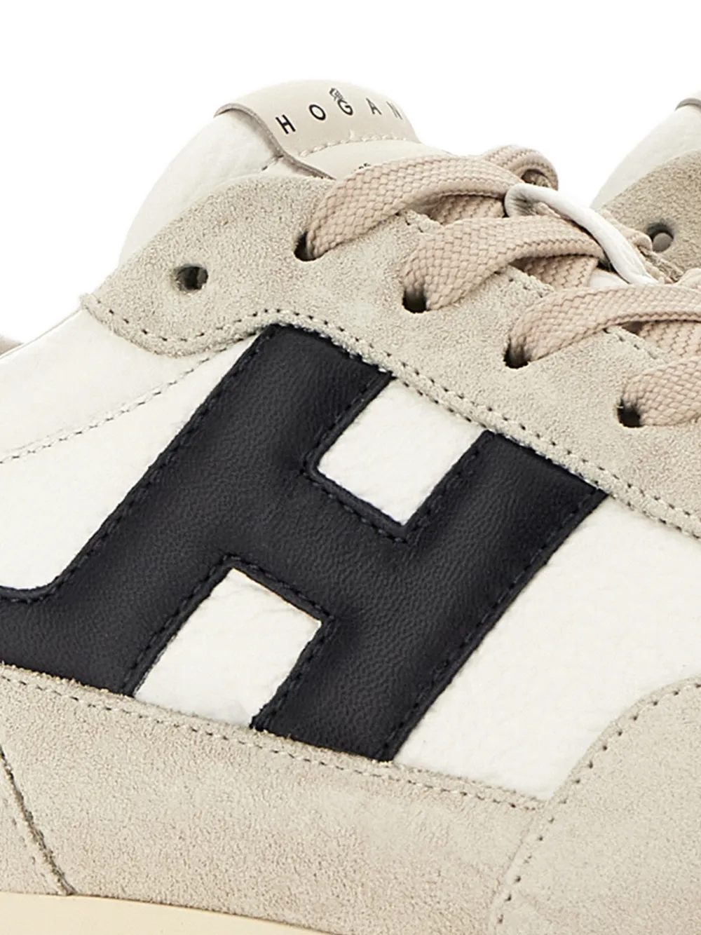 Hogan H699 sneakers met logopatch Beige