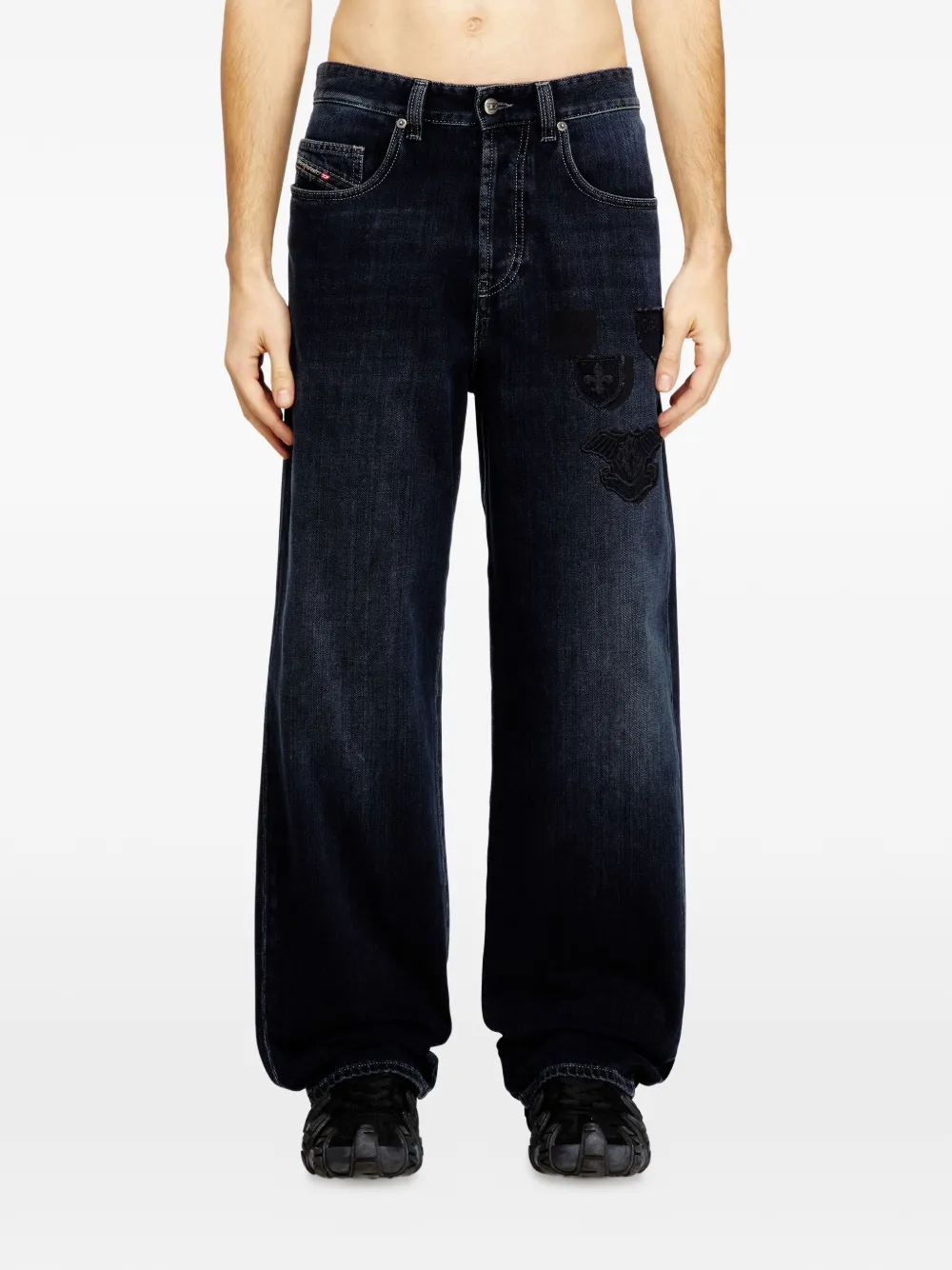 Diesel 2001 D-Macro embroidered-patches jeans | Relaxed-Fit Jeans | Image 2
