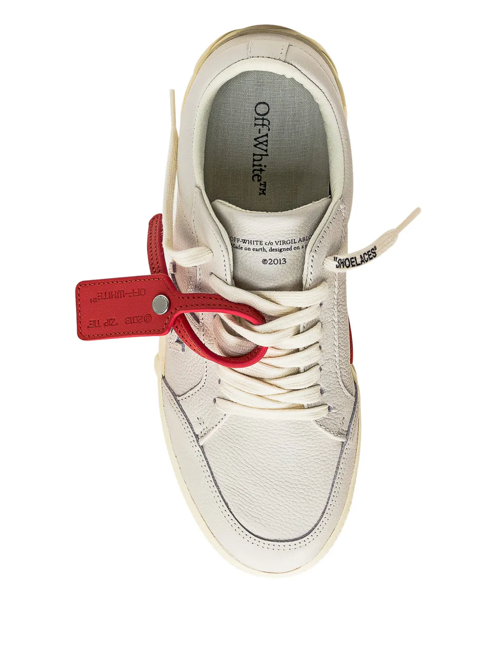 Off-White Sneakers met patch Beige