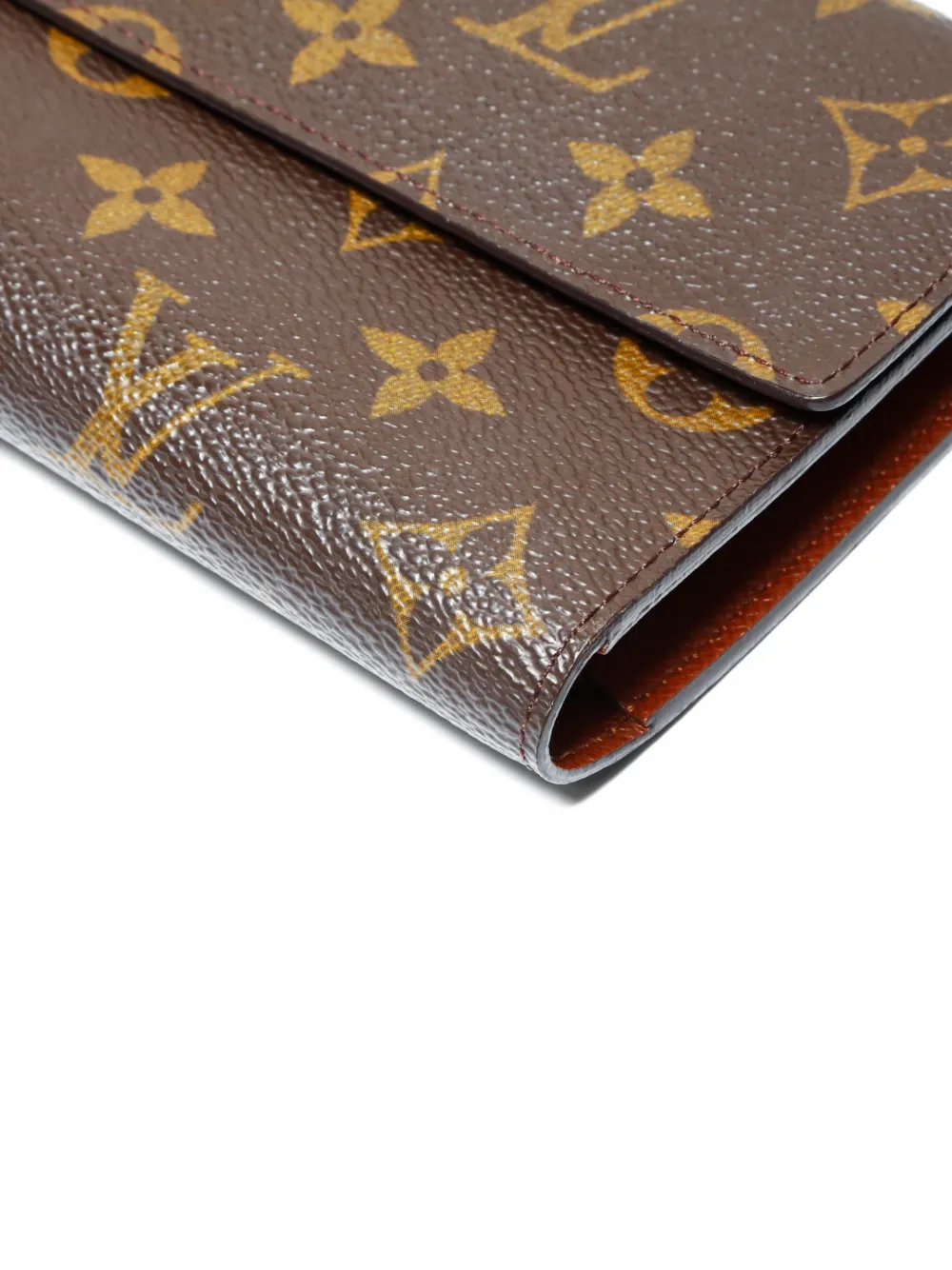 LOUIS VUITTON Pre-owned 2002 Portefeuille International Monogram Wallet In Brown