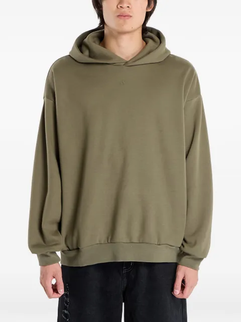 adidas hoodie con logo estilo basquetbol