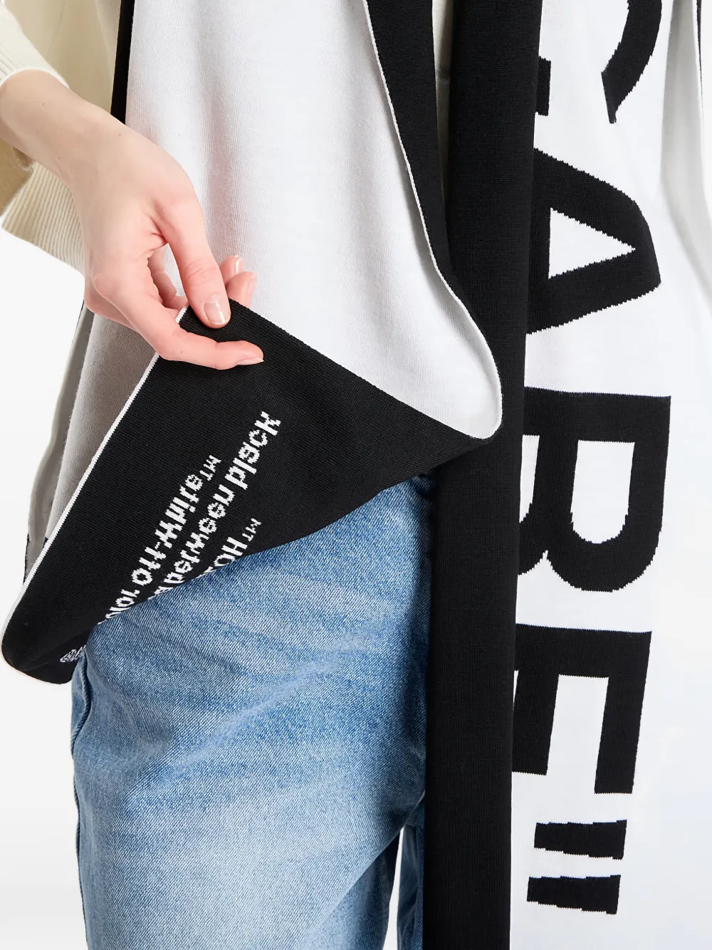 Off-White logo-print scarf | Men | Image 2