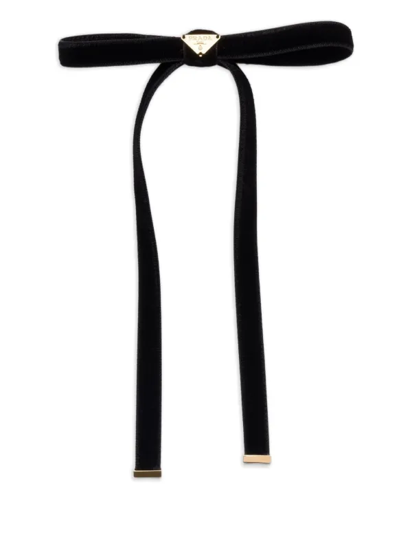 最終値下げPRADA ブラック ヘアクリップ ベルベット Prada ロゴ ベルベット ヘアクリップ | ブラック | FARFETCH JP