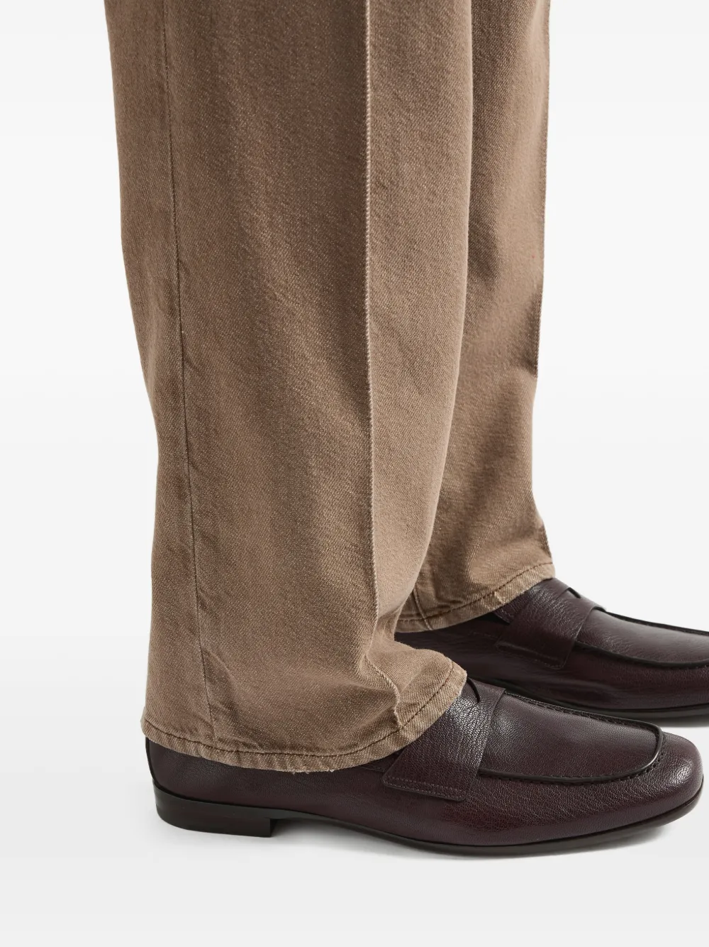 Prada Leren loafers met logo Bruin