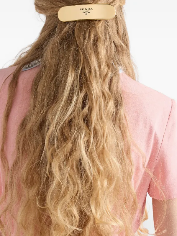 Prada ロゴ ヘアクリップ | ゴールドトーン | FARFETCH JP
