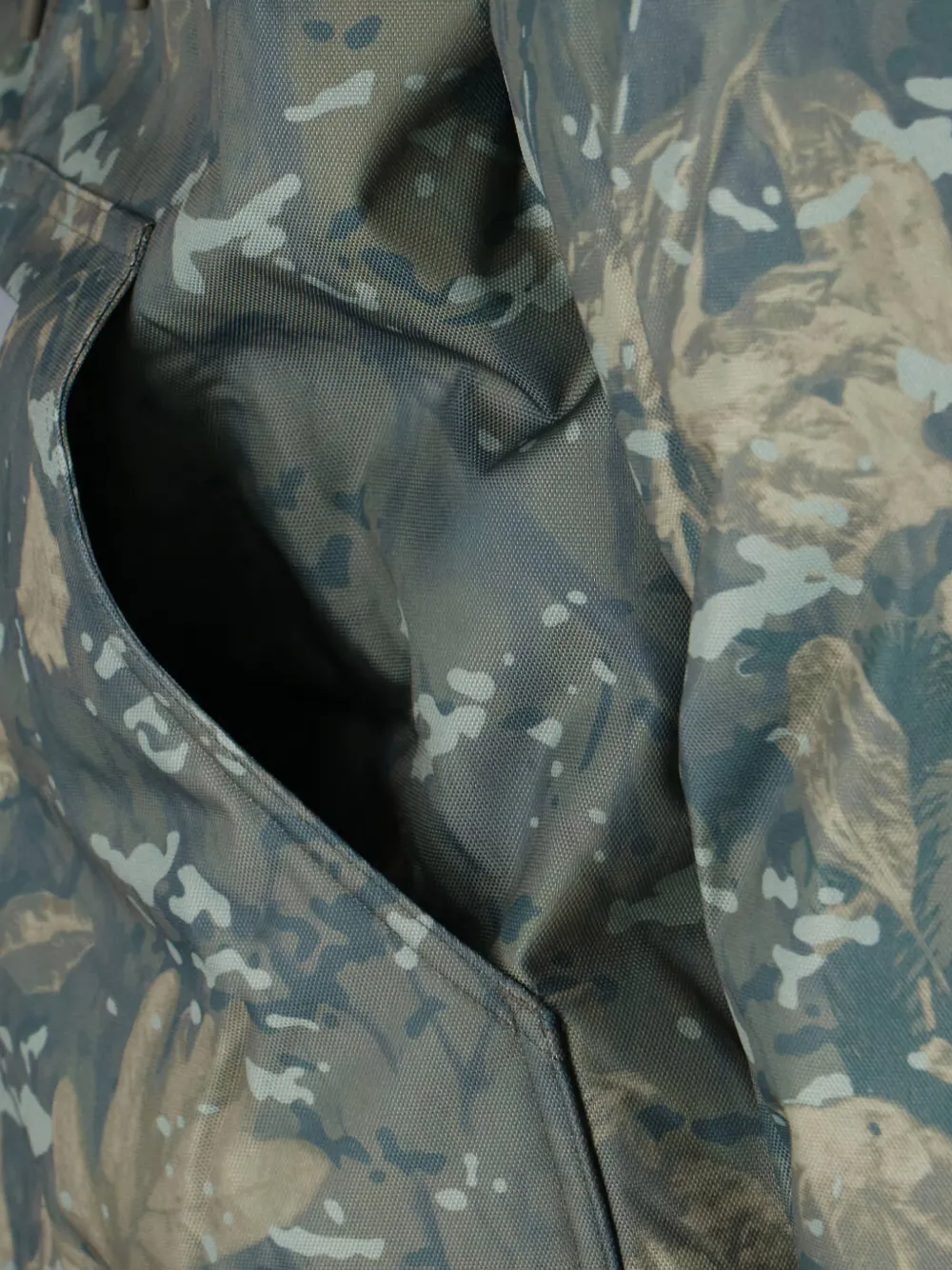 Carhartt Hooded Camouflage Jacket With Ribbed Cuffs And Hem In Green