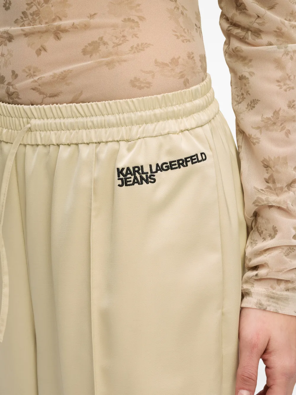 Karl Lagerfeld Jeans Broek met contrasterend logo Beige