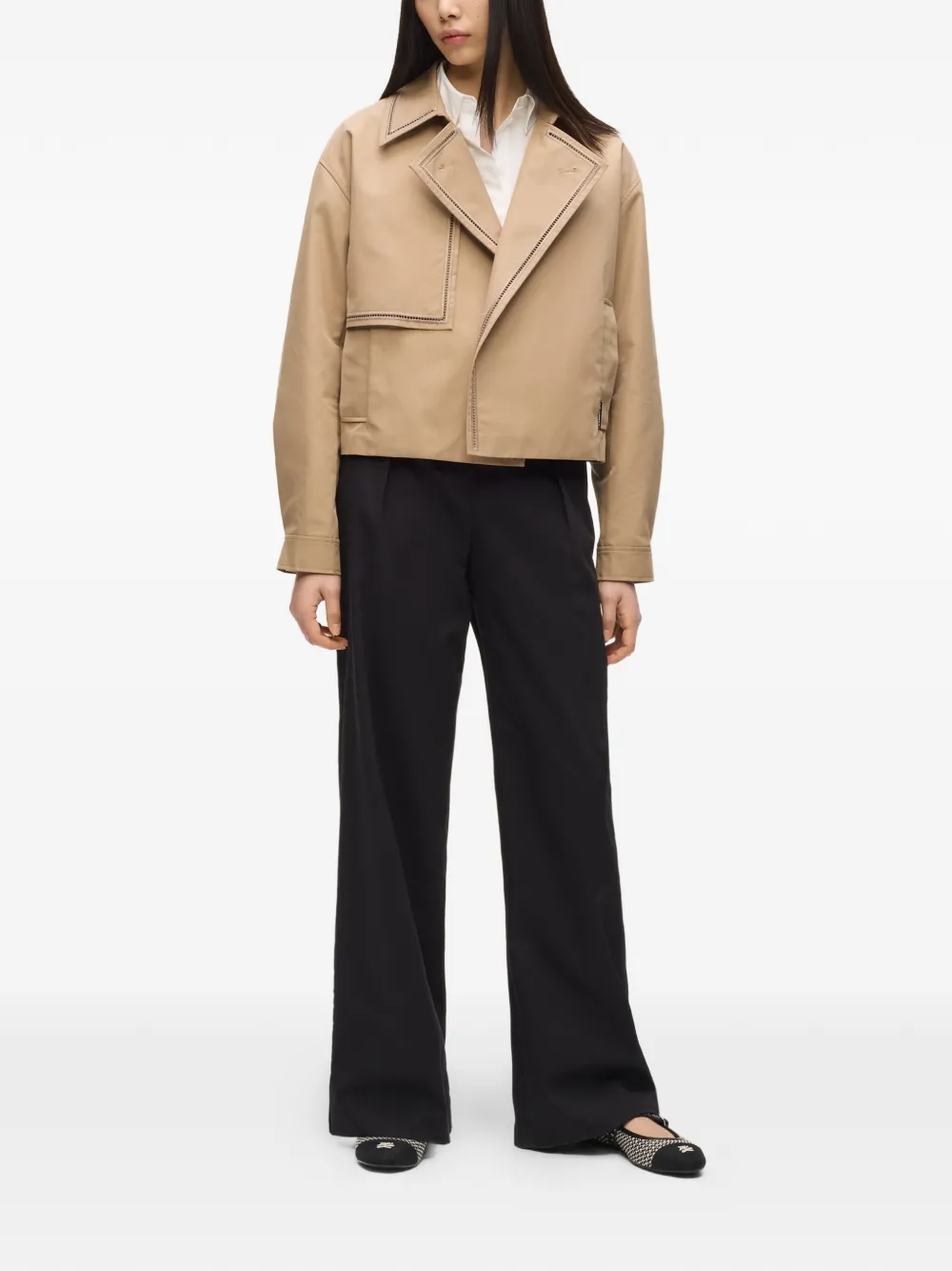 Karl Lagerfeld Korte trenchcoat met borduurwerk en uitgesneden details Beige