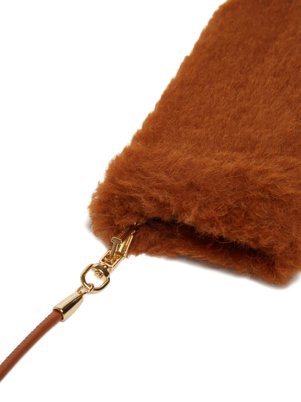 Max Mara furry-texture mittens Bruin