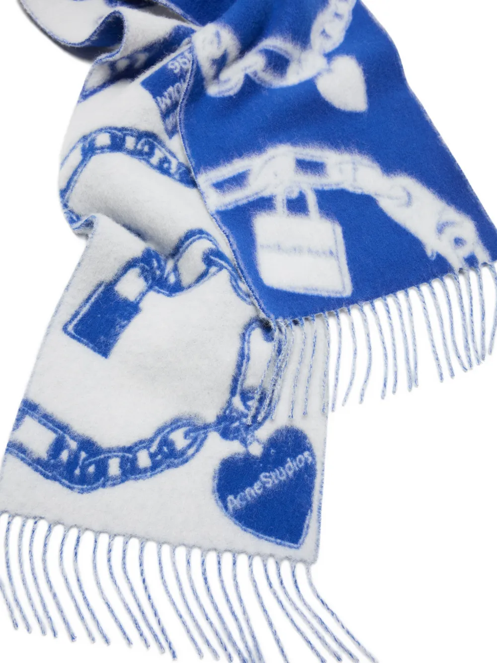 Acne Studios chain heart print scarf | Men | Image 2