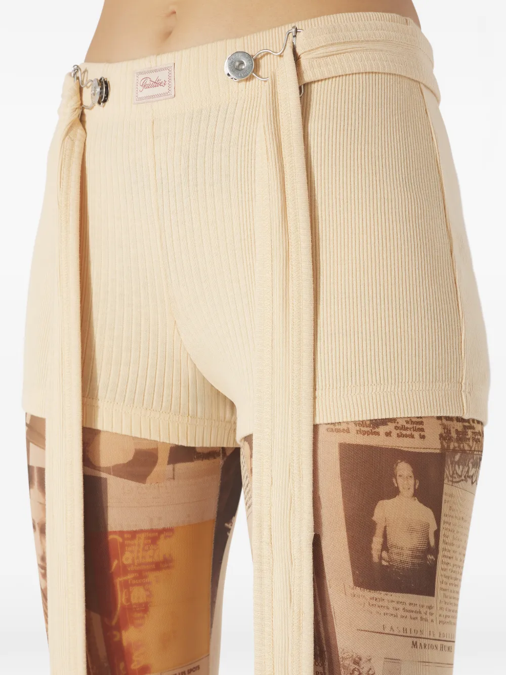 Jean Paul Gaultier Geribbelde shorts met Gaultier-patch Beige