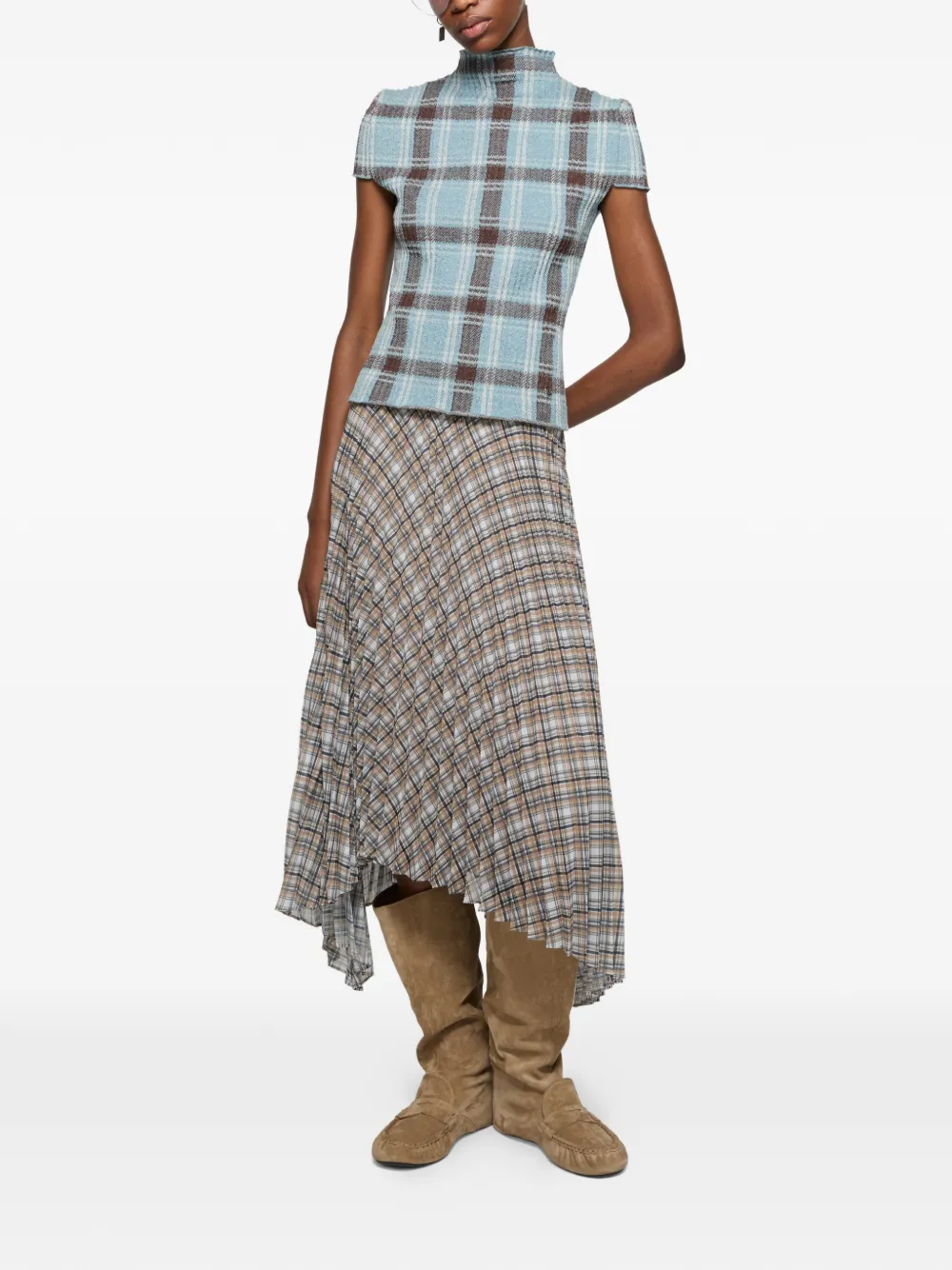 Slouch toe-detail boots