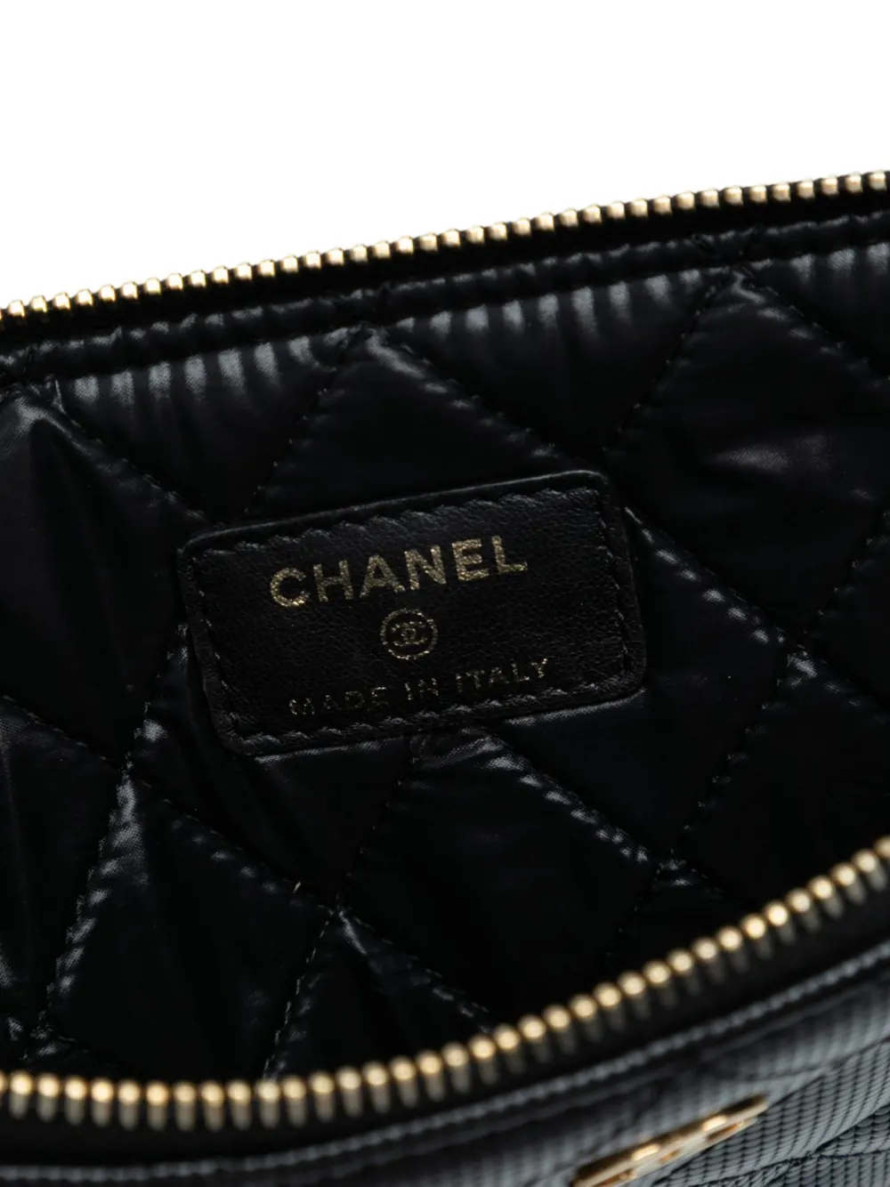 CHANEL Pre-owned 2015-2016 Medium Quilted Calfskin Pixel Effect O Case Clutch Bag In Black