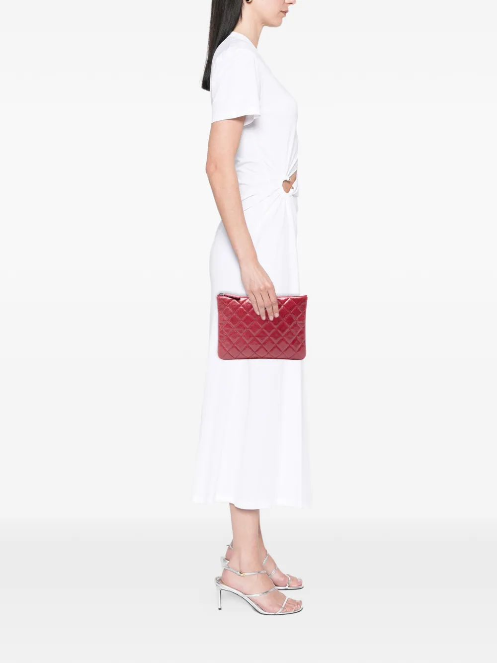 CHANEL Pre-Owned 2014 Small Crinkled Patent O Case clutch bag | Pre-Owned | Image 2