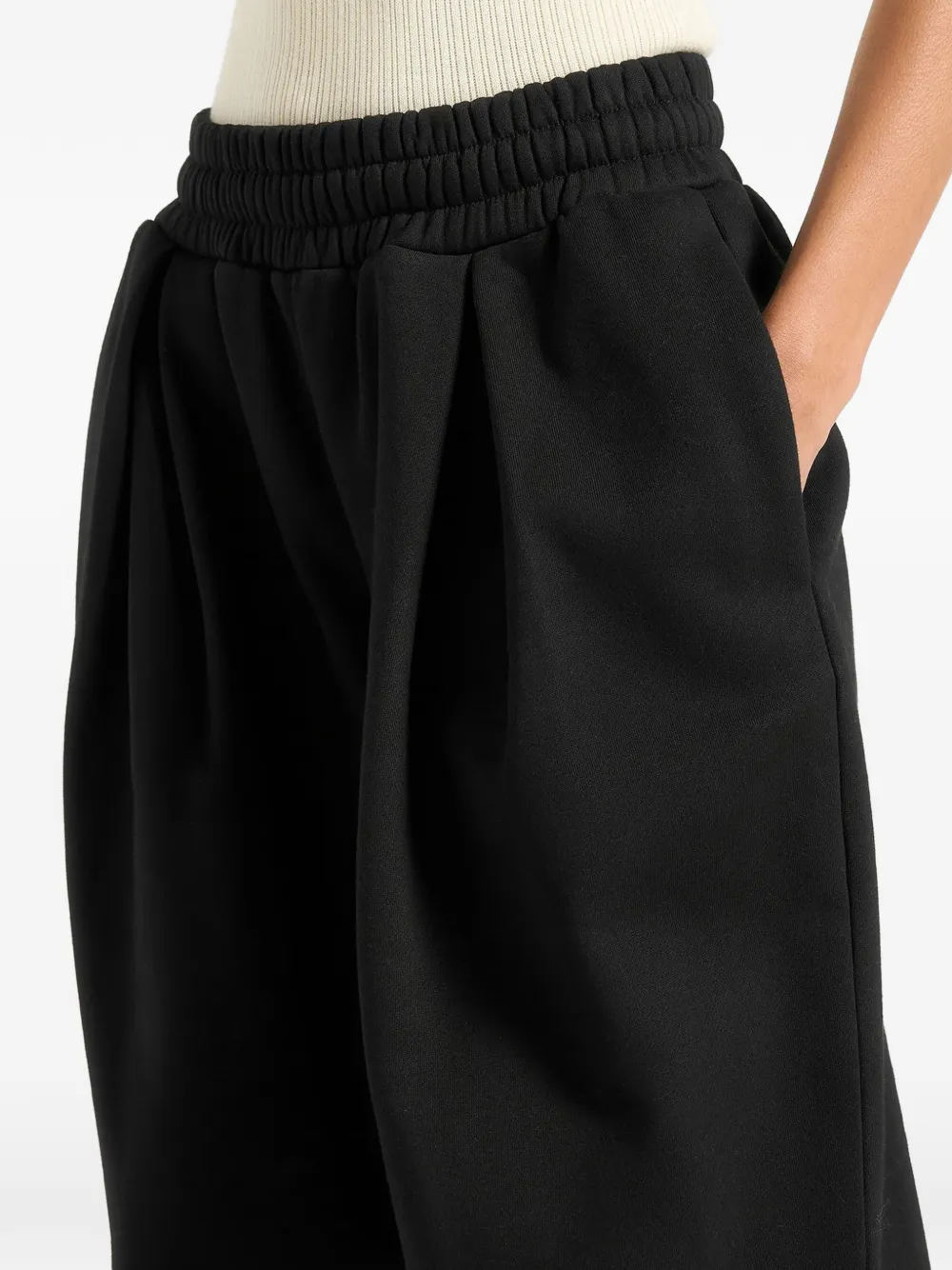 Manière De Voir Fanny Pleated Track Pants In Black