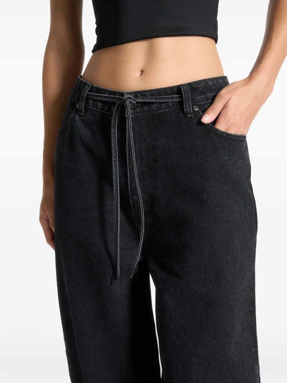 Manière De Voir Faye mid-waist jeans met wijde pijpen en gestrikte taille Zwart