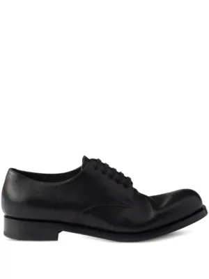 Prada レザー ダービーシューズ | ブラック | FARFETCH JP