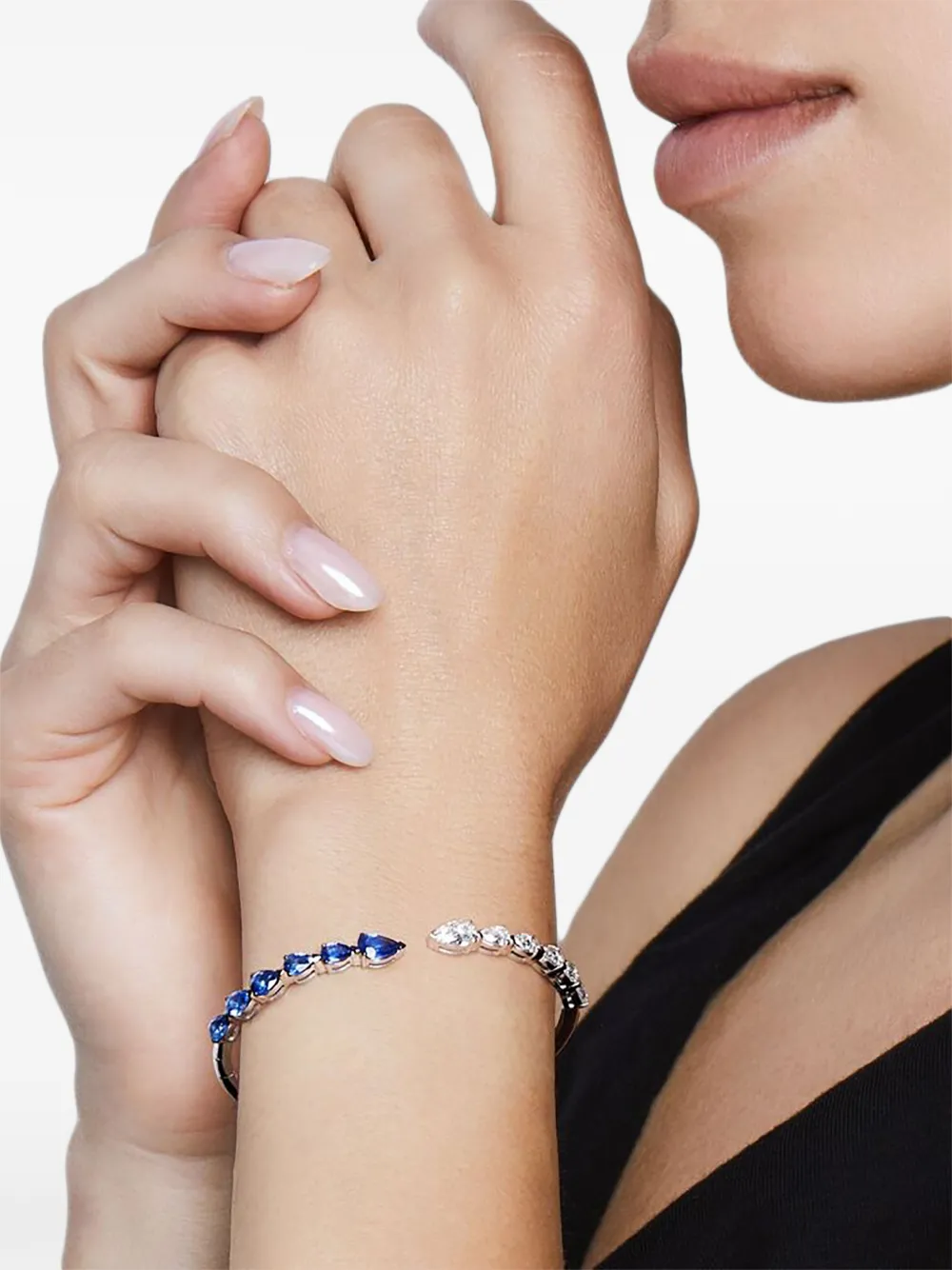 18k White Gold Diamond And Sapphire Bracelet