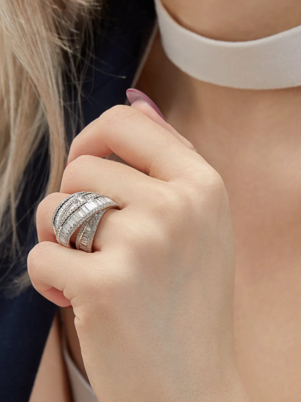 Jewels Aficionado Anello in oro bianco 18 carati con diamanti - Argento