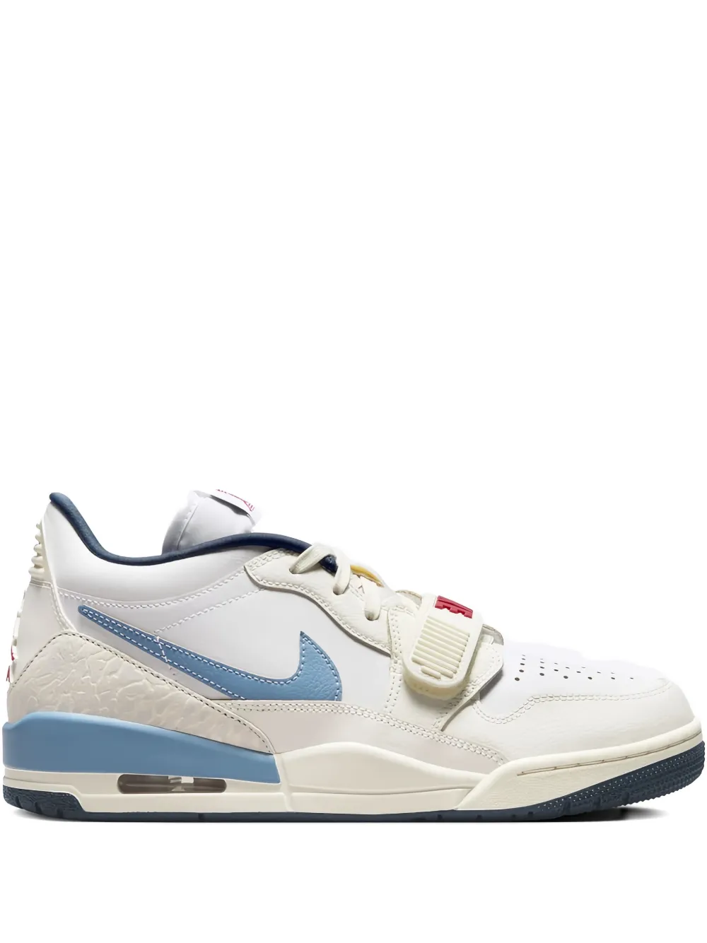 Jordan legacy strap trainers | White | Image 1