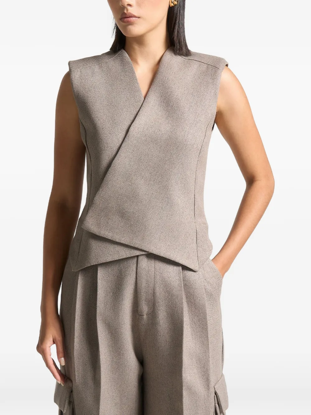 Manière De Voir Laurence gilet met wikkel-effect en textuur Beige