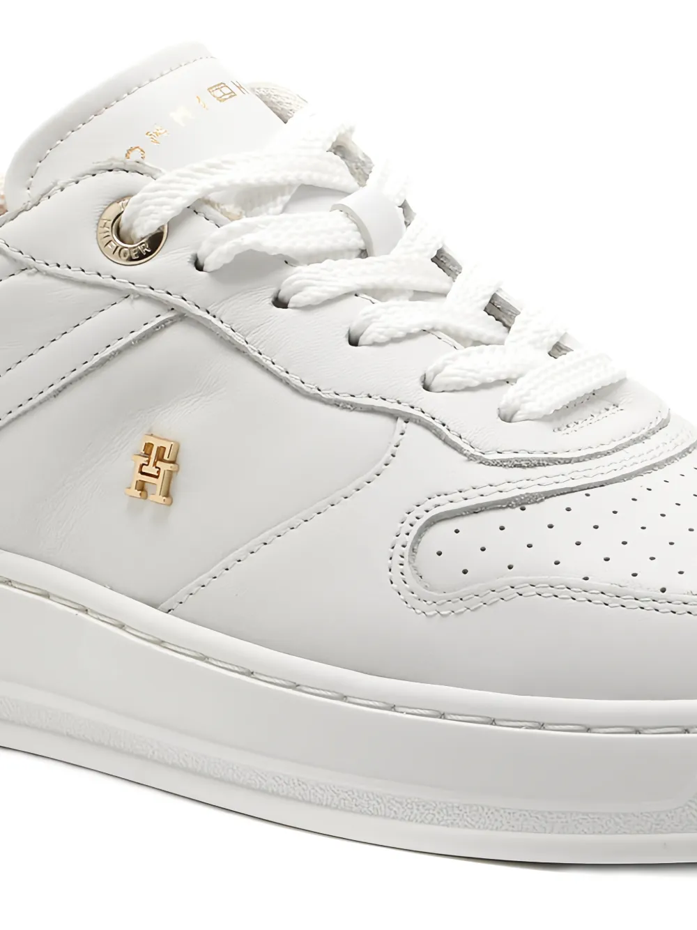 Tommy Hilfiger perforated-detail logo-plaque sneakers - Wit