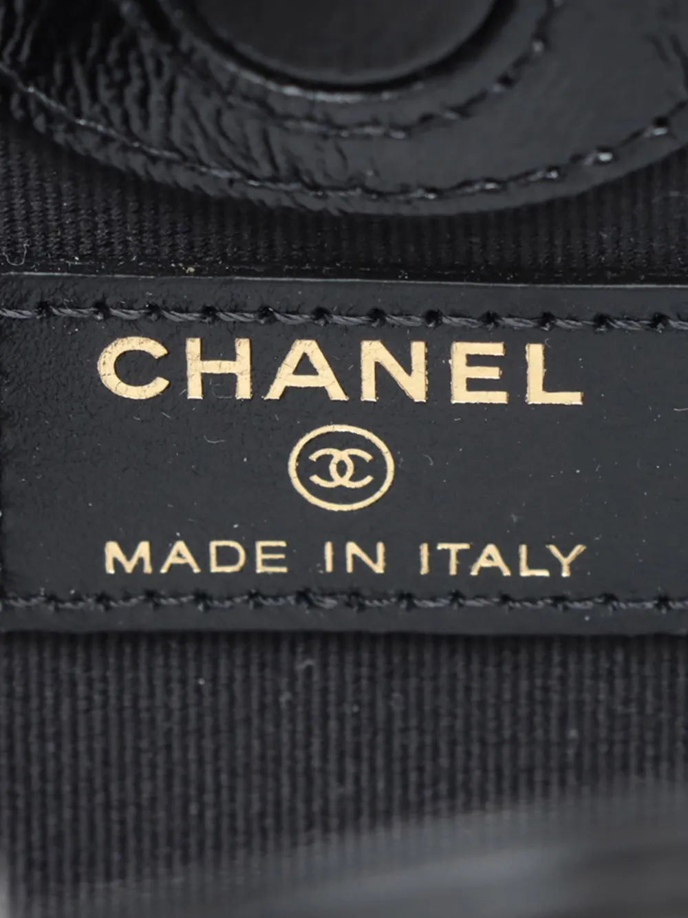 Pre-owned Chanel 2021-2025 Nano Bicolor Quilted Shiny Lambskin 31 Clutch With Chain Satchel In White