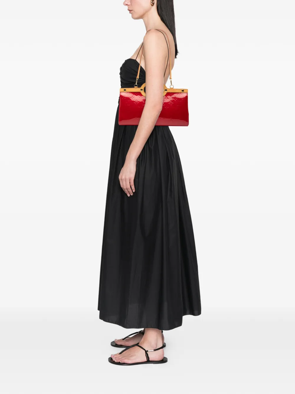 Click to view more detailed imagery on our partner's website Pre-owned Louis Vuitton 2007 Monogram Vernis Roxbury Drive Satchel In Red